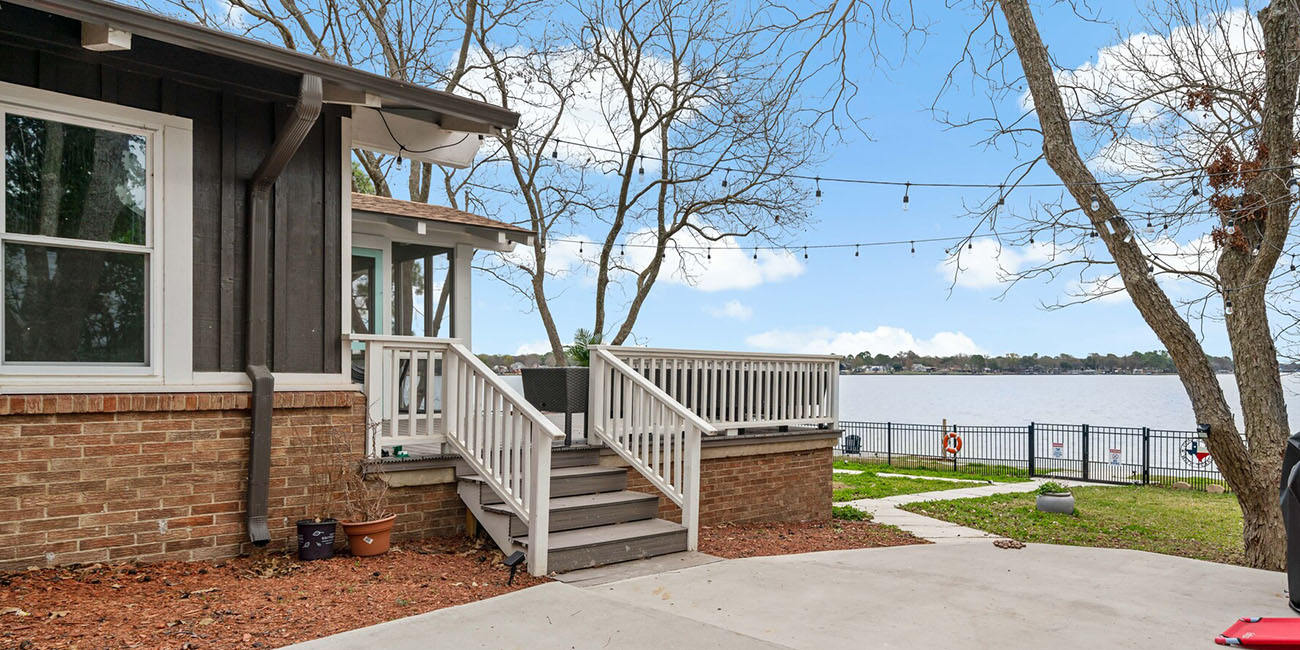 The Bellevue Cottage Photo Gallery The Bellevue Cottage Gun Barrel City